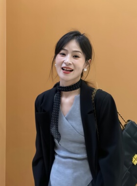 老钱风黑色波点系脖丝巾长条颈饰