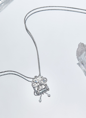 softdora/索缇朵蝴蝶结项链女钛钢银色轻奢设计感锆石锁骨链送礼