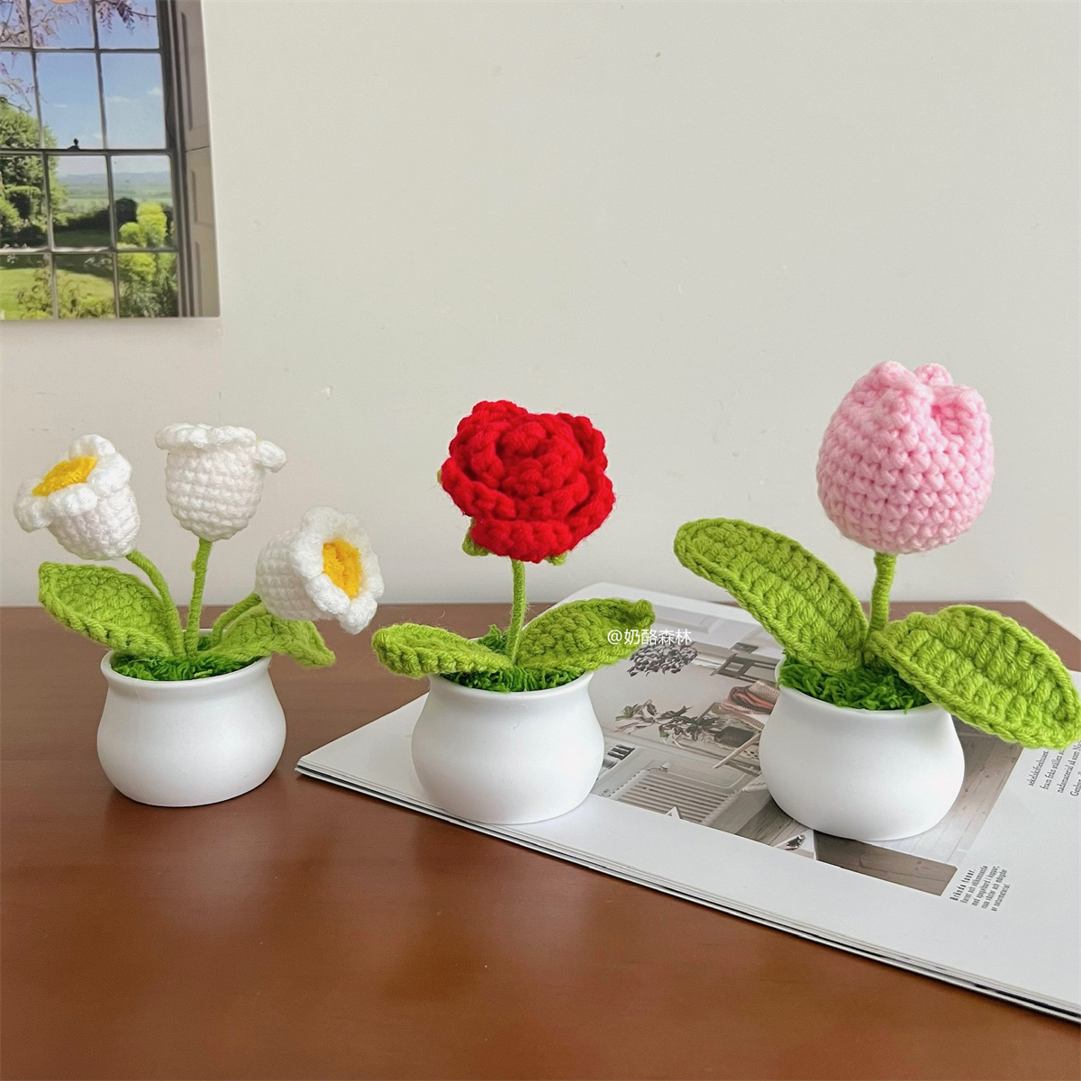 成品手工编织毛线盆栽荷花向日葵铃兰花束钩针仿真花车载摆件装饰,淘宝优惠券,粉丝福利购,淘宝优惠卷