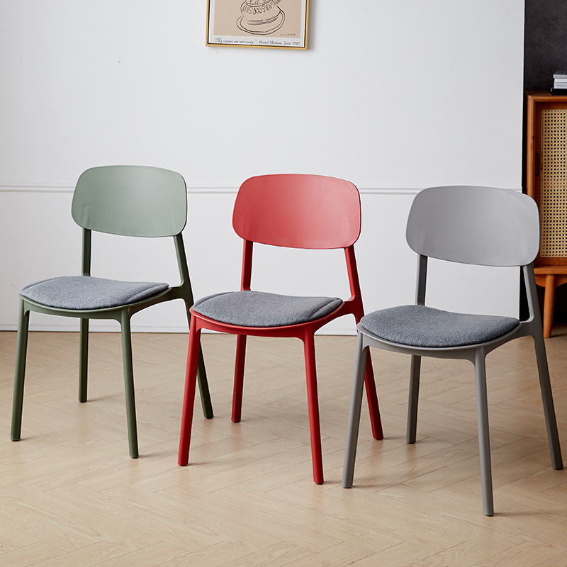 现代简约靠背凳子塑料餐椅成人懒人北欧椅子创意休闲家用餐厅桌椅 - 图0