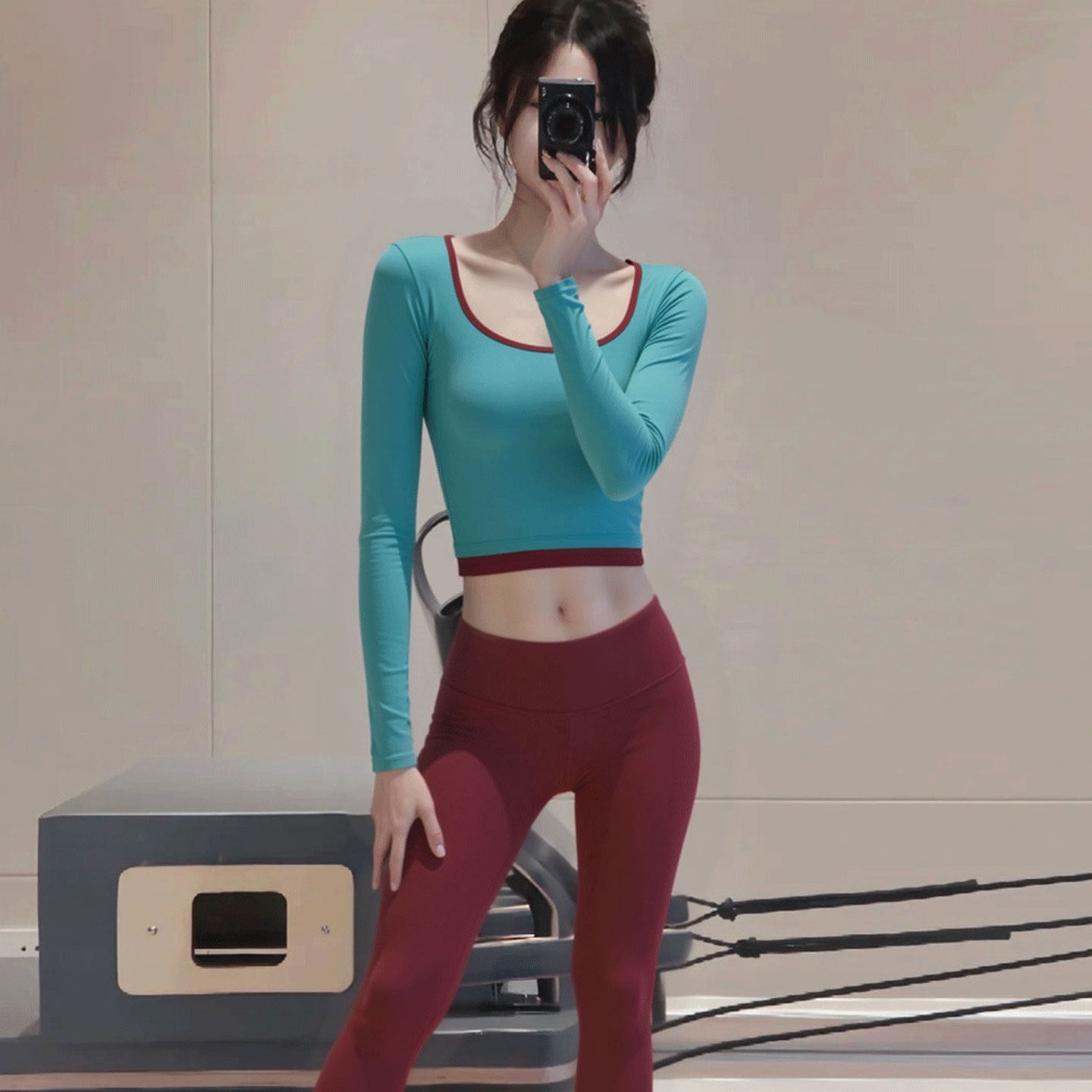 2025新款瑜伽服女长袖带胸垫显瘦运动上衣普拉提训练服健身服套装,淘宝优惠券,粉丝福利购,淘宝优惠卷