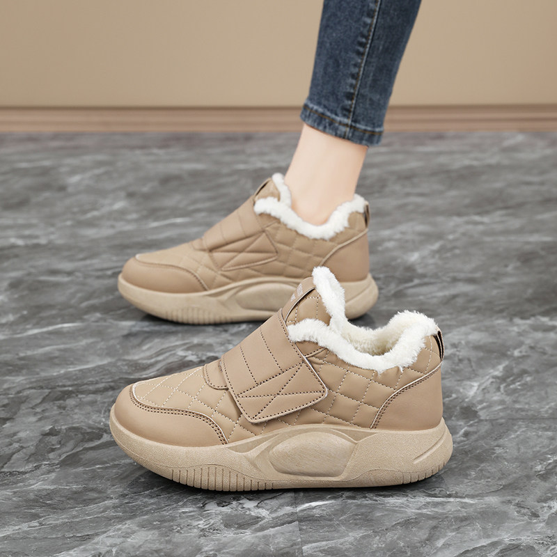 美拉德新款运动鞋女冬季真皮雪地靴魔术贴孕妇加绒棉鞋大码41一43,淘宝优惠券,粉丝福利购,淘宝优惠卷