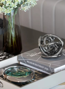 现代简约样板房麻花床头柜玻璃球