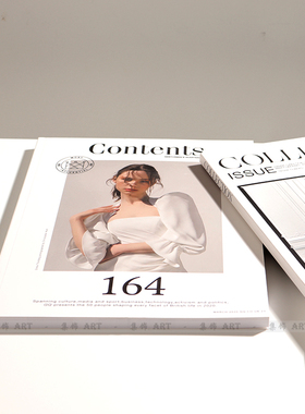 ins现代简约样板房可翻页外文杂志道具书英文书仿真书售楼处陈设