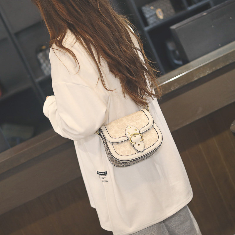 今年流行女2022新款潮轻奢小包包 名雅娜女士包袋