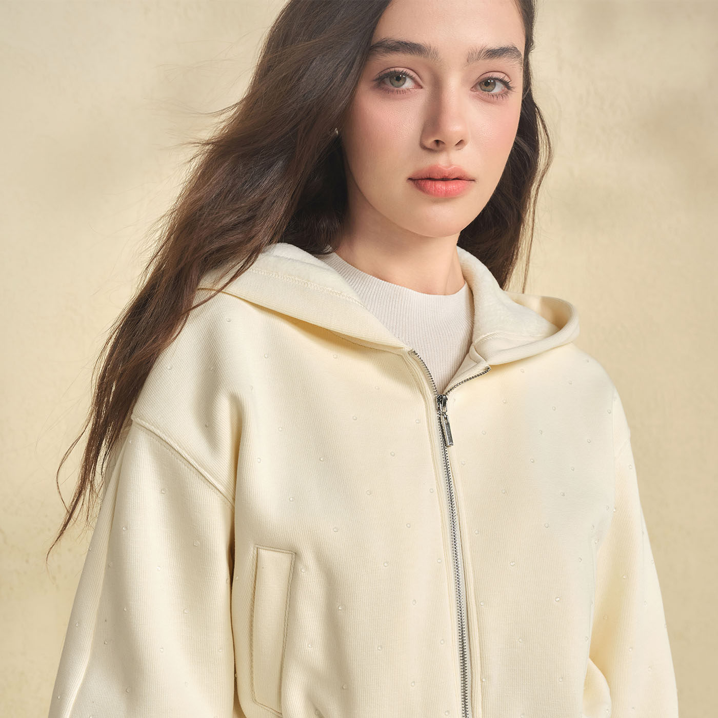 商场同款糖力 冬季水晶钻保暖热岩绒拉链连帽卫衣外套女短款宽松,淘宝优惠券,粉丝福利购,淘宝优惠卷