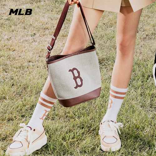 MLB官方 男女情侣水桶包经典斜挎包时尚休闲百搭春夏BMS07 - 图3