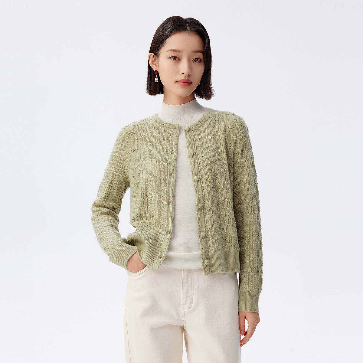 【金陵家宴】VGRASS手工纽扣羊绒针织开衫春季新款麻花毛衣女,淘宝优惠券,粉丝福利购,淘宝优惠卷