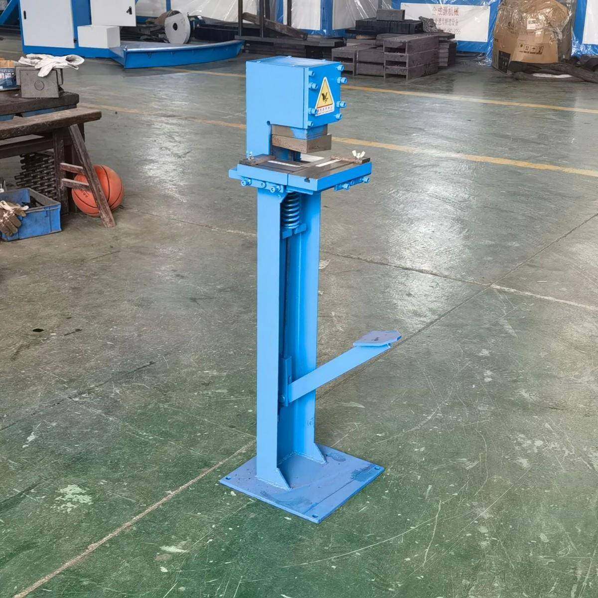 脚踏剪角机不锈钢白铁皮板材剪角机冲角气动液压剪角机,淘宝优惠券,粉丝福利购,淘宝优惠卷