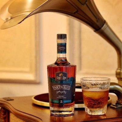 格鲁吉亚洋酒白兰地七年陈原瓶