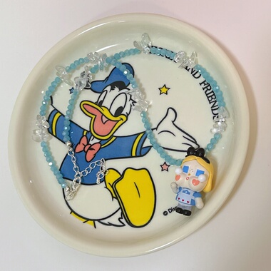 爆款水晶亚克力串珠可爱泡泡玛特爱丽丝哭娃泡泡萌粒短款项链颈链