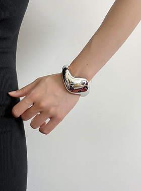 日系coopkoop欧美小众不规则金属波浪开口手镯轻奢高级感宽版