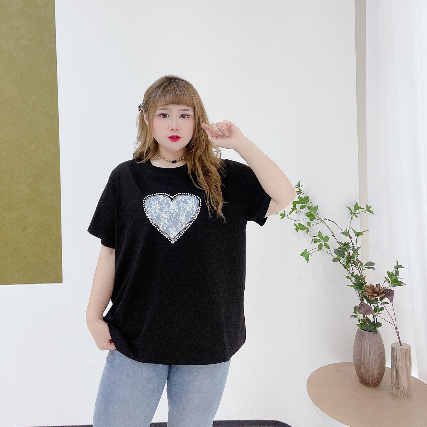 350斤胖莹莹大码女装设计感钉珠爱心蕾丝宽松遮肉显瘦正肩短袖T恤,淘宝优惠券,粉丝福利购,淘宝优惠卷