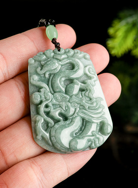 正品天然a货翡翠豆绿龙牌吊坠玉石十二生肖龙挂件男女款项链玉佩