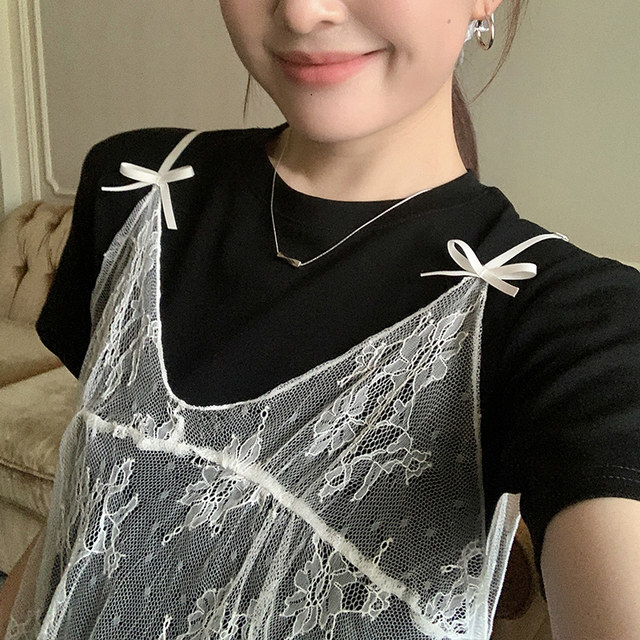 ຮູບແບບ hook ເດັກຍິງຮ້ອນ layered camisole ແມ່ຍິງ 2024 summer ໃຫມ່ເກົາຫຼີ slimming niche lace mesh ບາດເຈັບແລະເທິງ