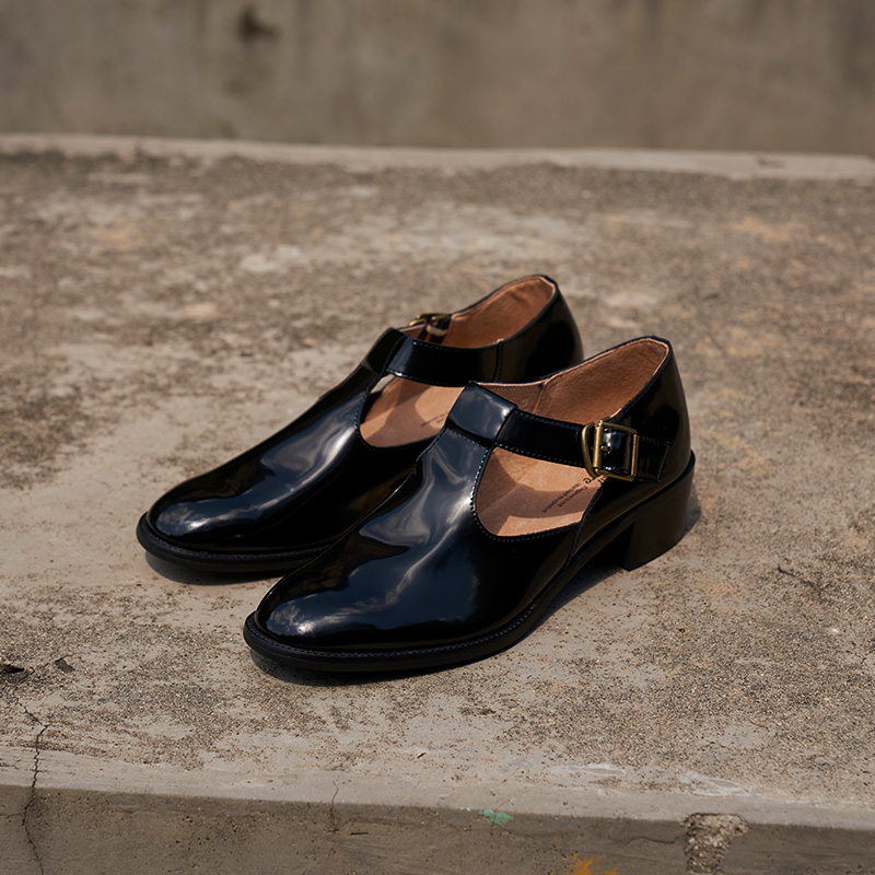 Le' Murmure经典漆面小圆头T字带复古手工阿根廷马油牛皮玛丽珍鞋,淘宝优惠券,粉丝福利购,淘宝优惠卷