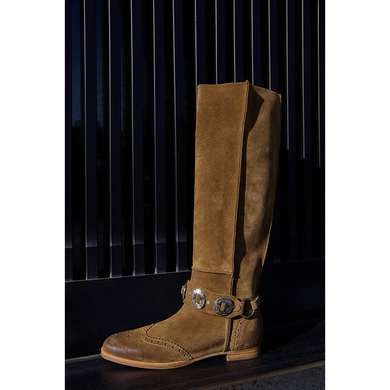 Le' Murmure 罗马学院风 徽章圆扣 浮雕艺术丝光牛反绒 骑士马靴,淘宝优惠券,粉丝福利购,淘宝优惠卷