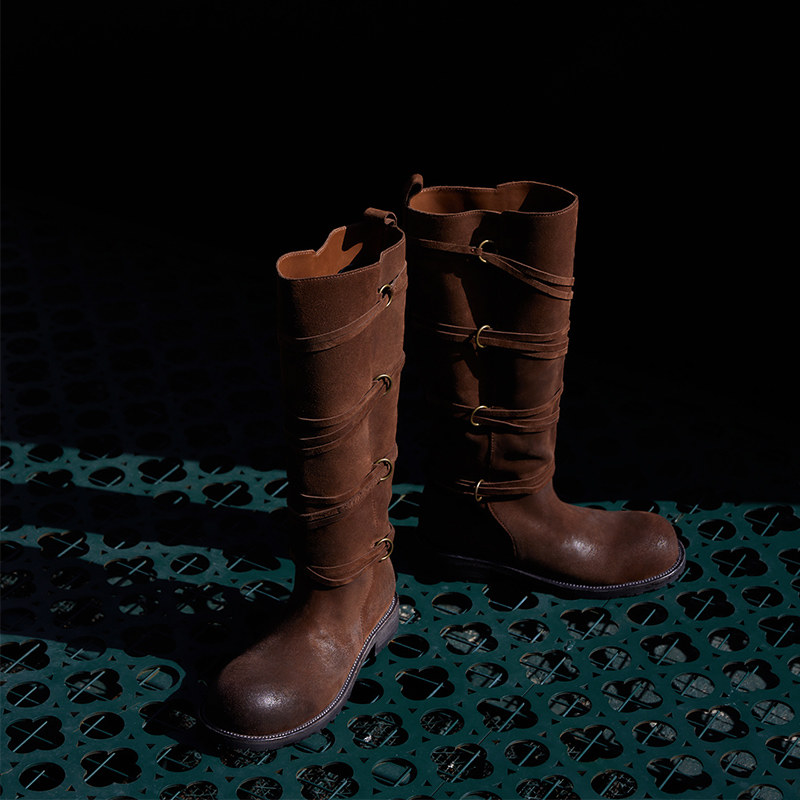 Le' Murmure 松弛感 柔雾反绒工装风 扣环绕带 高靴马靴 骑士靴女,淘宝优惠券,粉丝福利购,淘宝优惠卷