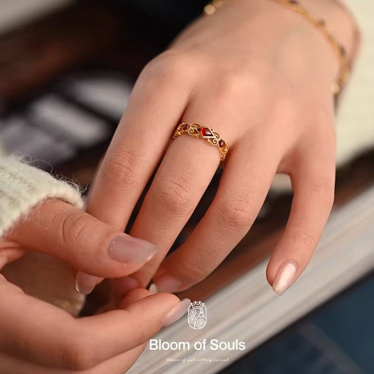 《绯红香氛》原创设计S925纯银戒指天然红石榴石法式复古红色礼物,淘宝优惠券,粉丝福利购,淘宝优惠卷