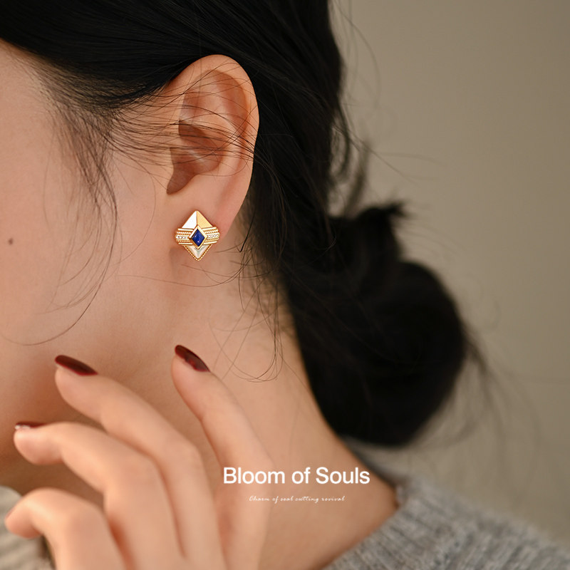 《蓝月湾》原创设计S925纯银耳钉天然贝母青金石高级感复古耳环新,淘宝优惠券,粉丝福利购,淘宝优惠卷