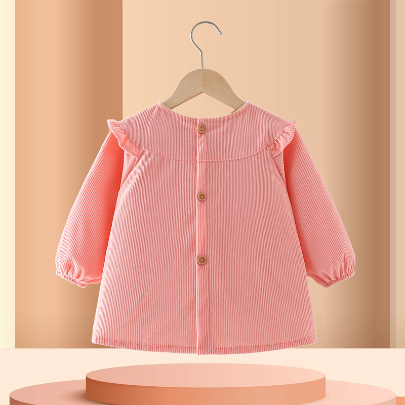 Princess Xitong dresses backwards to prevent heatstroke and dirt