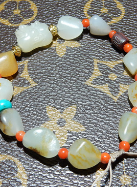 和田玉籽料原生原石手串｜配籽料罗汉头雕件 南红珠 + 松石点缀