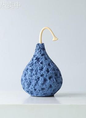 现代简约创意树脂镂空梨子摆件样板房售楼处儿童房餐桌软装饰品