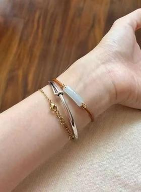 新中式仿和田玉白钰棕色牛皮绳无事牌手镯新款复古国风气质手饰