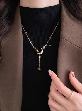 美拉德虎眼石星月项链女2025秋冬新款爆款颈链复古百搭毛衣链配饰