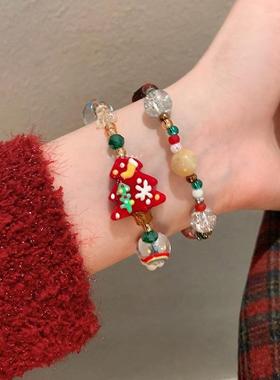 圣诞节姜饼人彩色串珠手链女小众独特设计感手串可爱叠戴闺蜜手饰