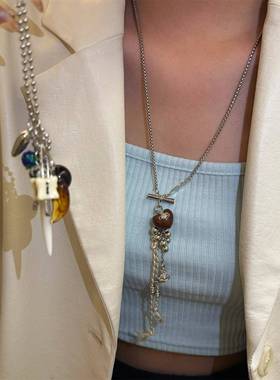 新款彩色星球爱心项链女长款个性小众设计感斜挎卫衣毛衣链男配饰