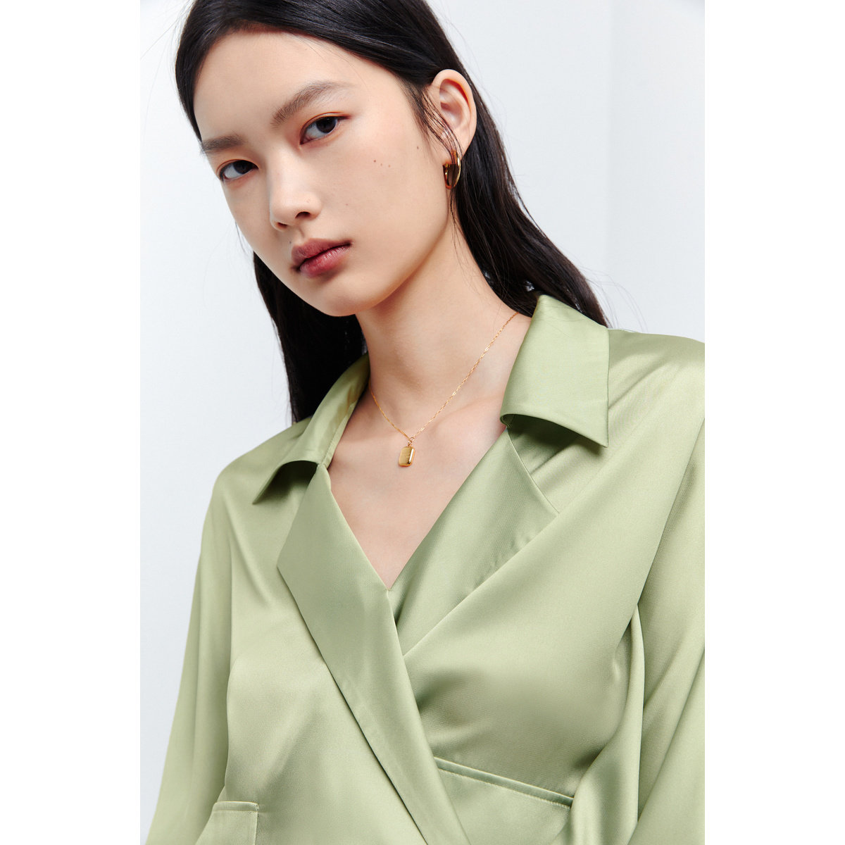  太平鸟outlets店衬衫