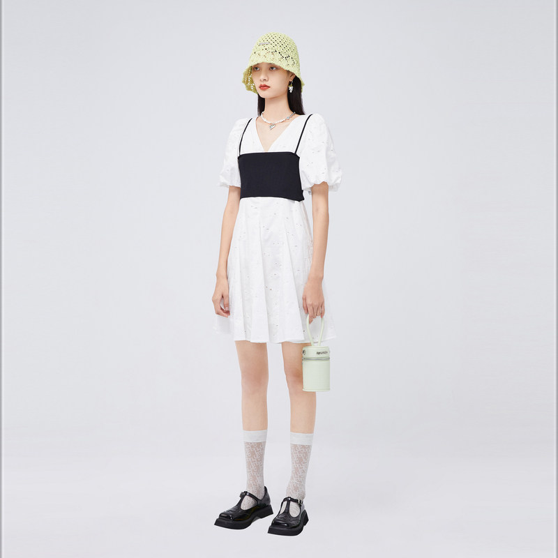 【商场同款】太平鸟女士时尚年连衣裙 太平鸟outlets店连衣裙