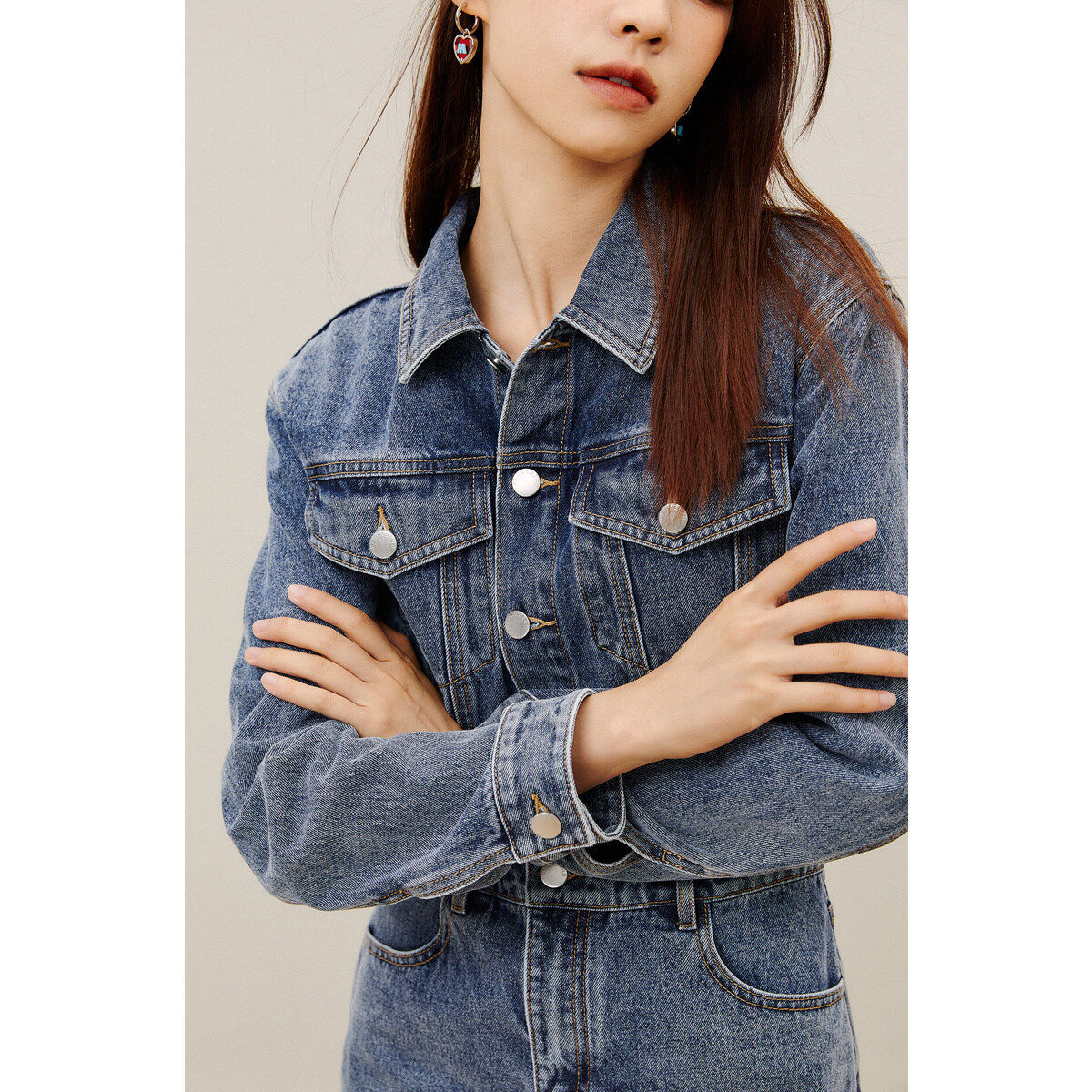 太平鸟牛仔女早秋新款时尚连衣裙 太平鸟outlets店连衣裙