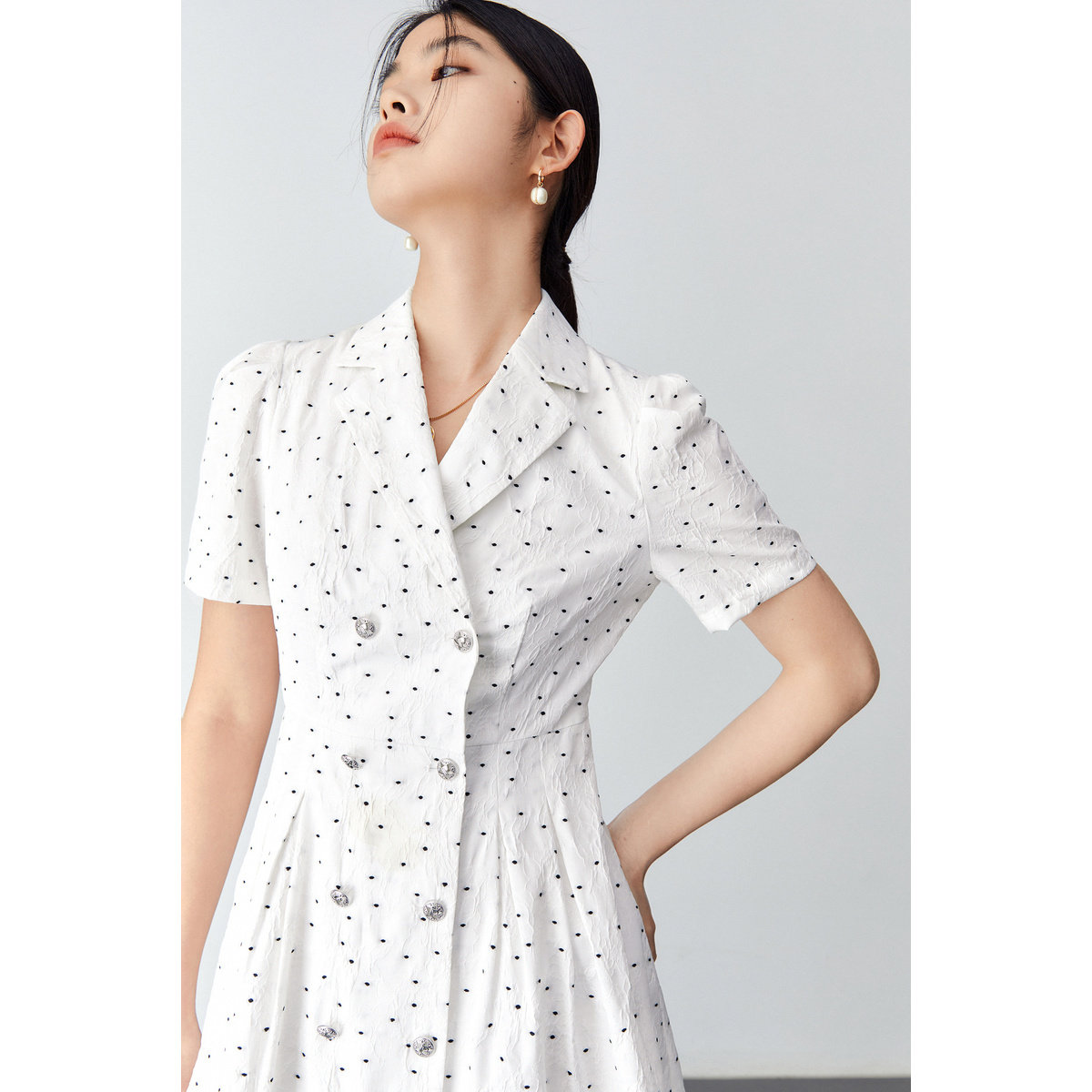  太平鸟outlets店连衣裙