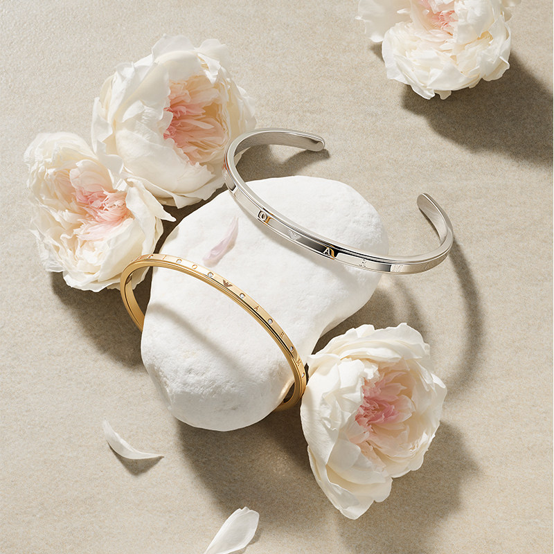 阿玛尼女轻奢小众送女友情侣手镯 臻时世界海外手镯