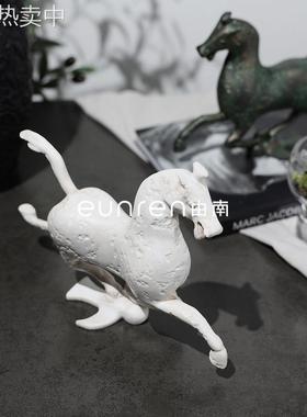 中古风马踏飞燕青铜器色家居装饰礼品仿古摆件工艺书房酒柜装饰品