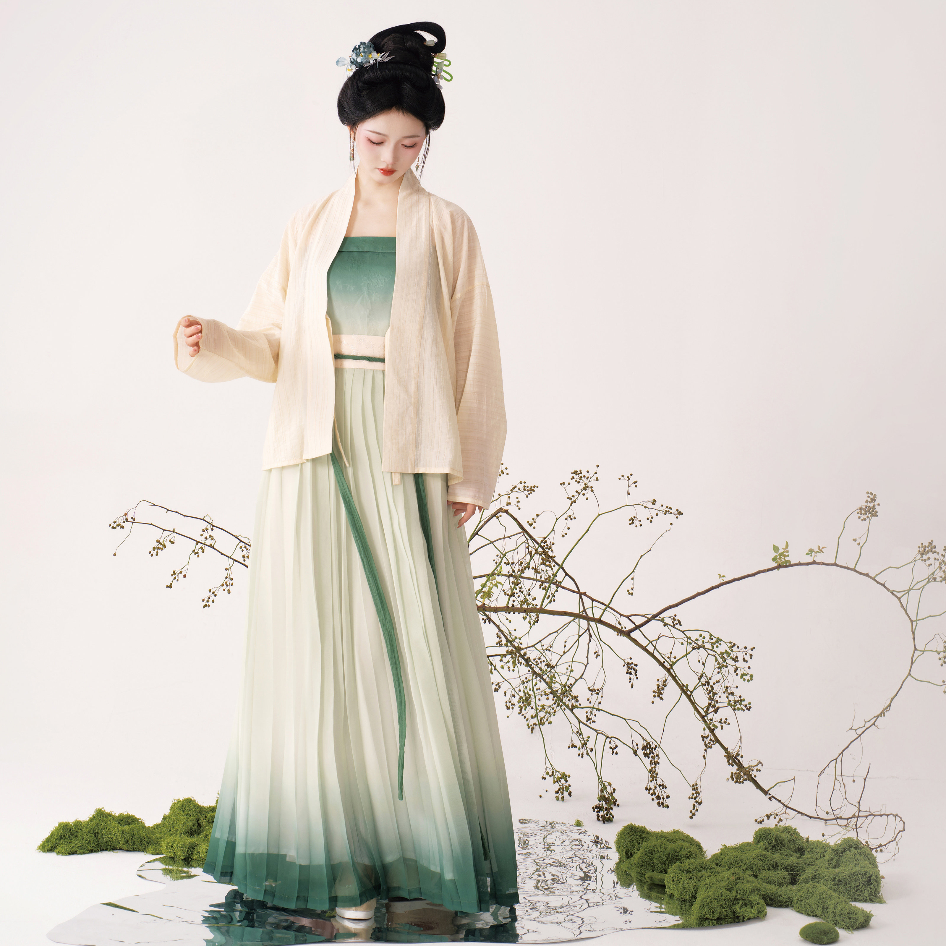 花朝记｜寒露｜宋制汉服仿长干寺背心对襟长衫飞机袖褶裙绿色印金,淘宝优惠券,粉丝福利购,淘宝优惠卷