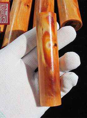 北沉香琥珀木东北松明子满油全通透手把件原木棒