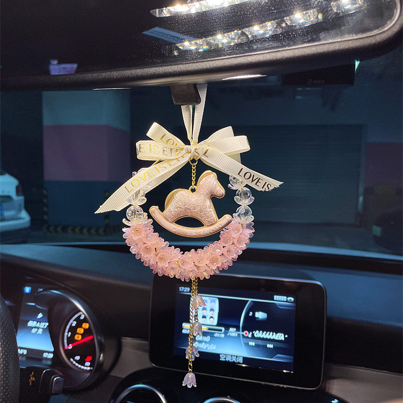 Car pendant for girls high-end crystal car pendant Song Jin Xiaoma light luxury car rearview mirror hanging jewelry for women