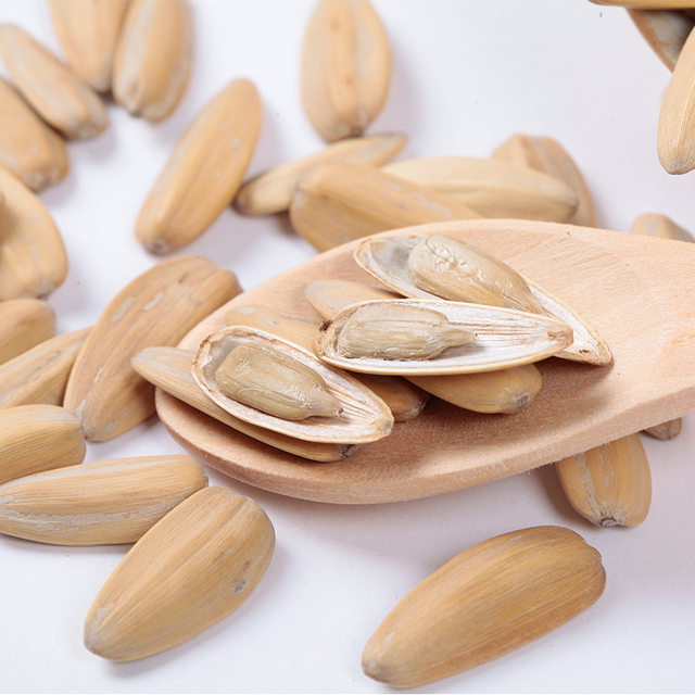 Multi-flavor sunflower seeds Lingzheng melon seeds 150g