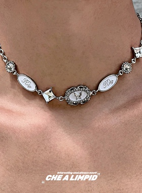 蝴蝶字母无性别设计项链