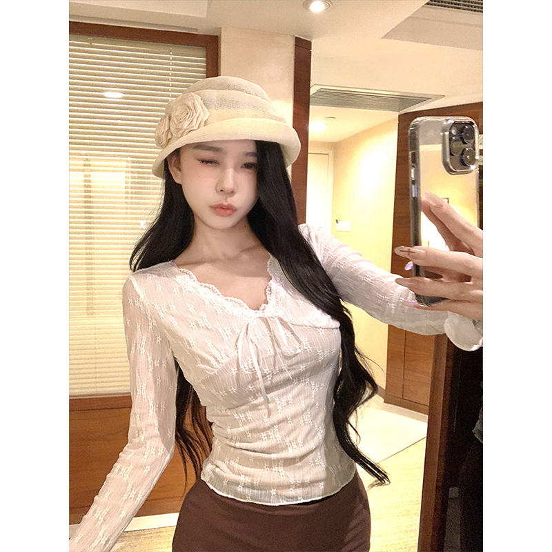 MosesQueen魔西女王蕾丝性感低胸v领t恤女显身材加绒收腰长袖上衣 - 图2