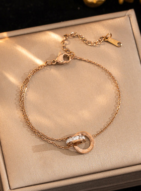 钛钢不掉色简约罗马数字双环手链女气质镶钻轻奢百搭网红手饰