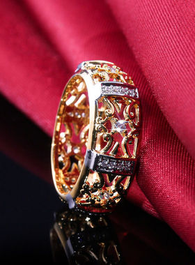 品欧美跨境分色镂空花纹戒指女新款双色电镀指环欧美时尚锆石手饰