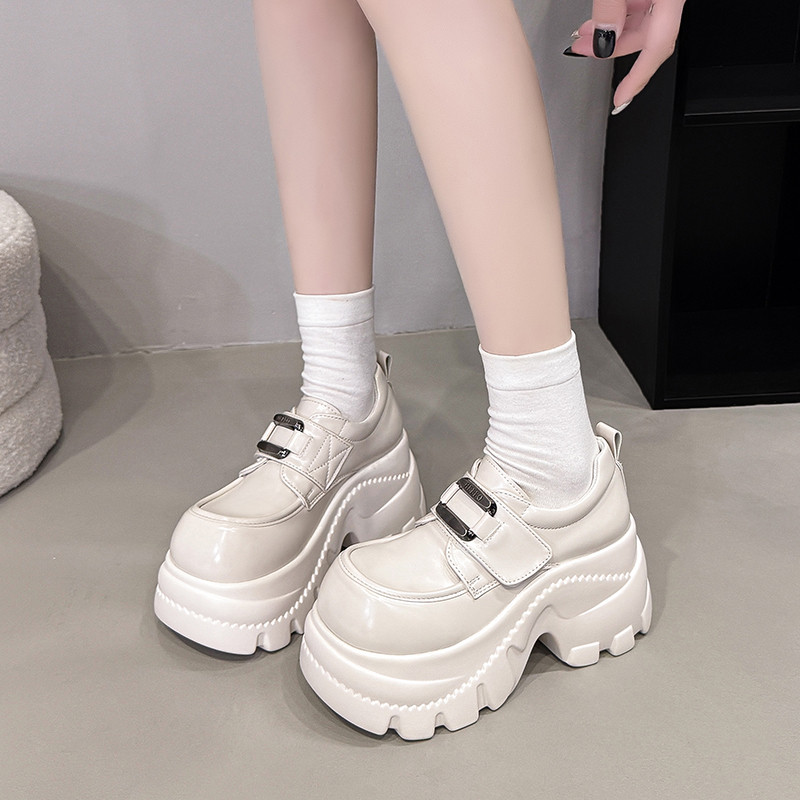 欧货厚底9cm增高乐福鞋女2026春新款皮带扣单鞋魔术贴松糕小皮鞋,淘宝优惠券,粉丝福利购,淘宝优惠卷