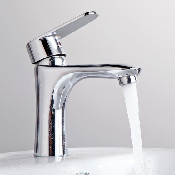 Filtered all-copper basin faucet universal spout