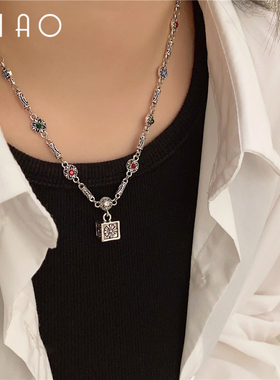 时髦基因 韩系达人街拍镶嵌锆石方块吊坠项链 个性花纹高级锁骨链
