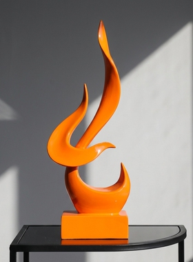 现代简约抽象火焰橙色装饰摆件