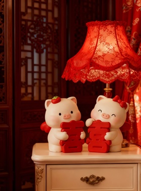 可爱小猪情侣摆件新婚礼物